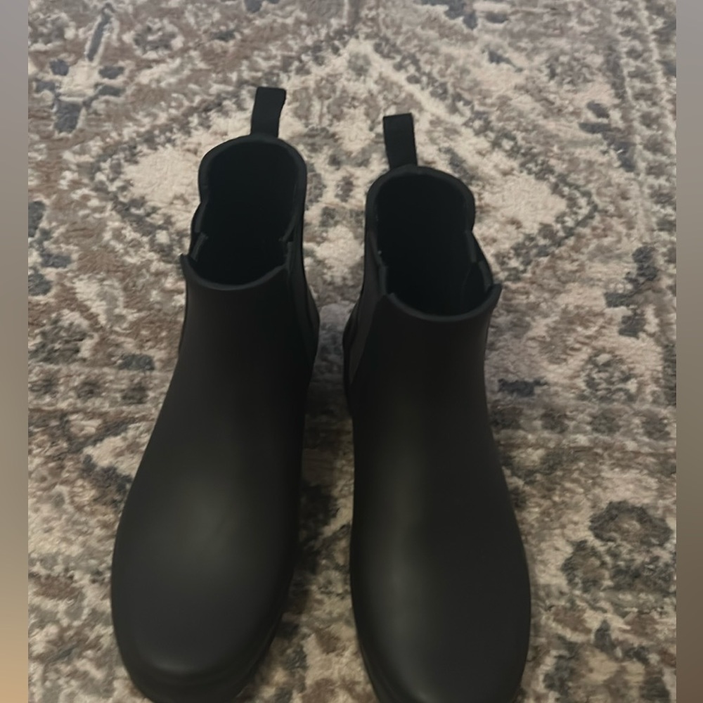 Hunter Original Chelsea Rain Boot in Black